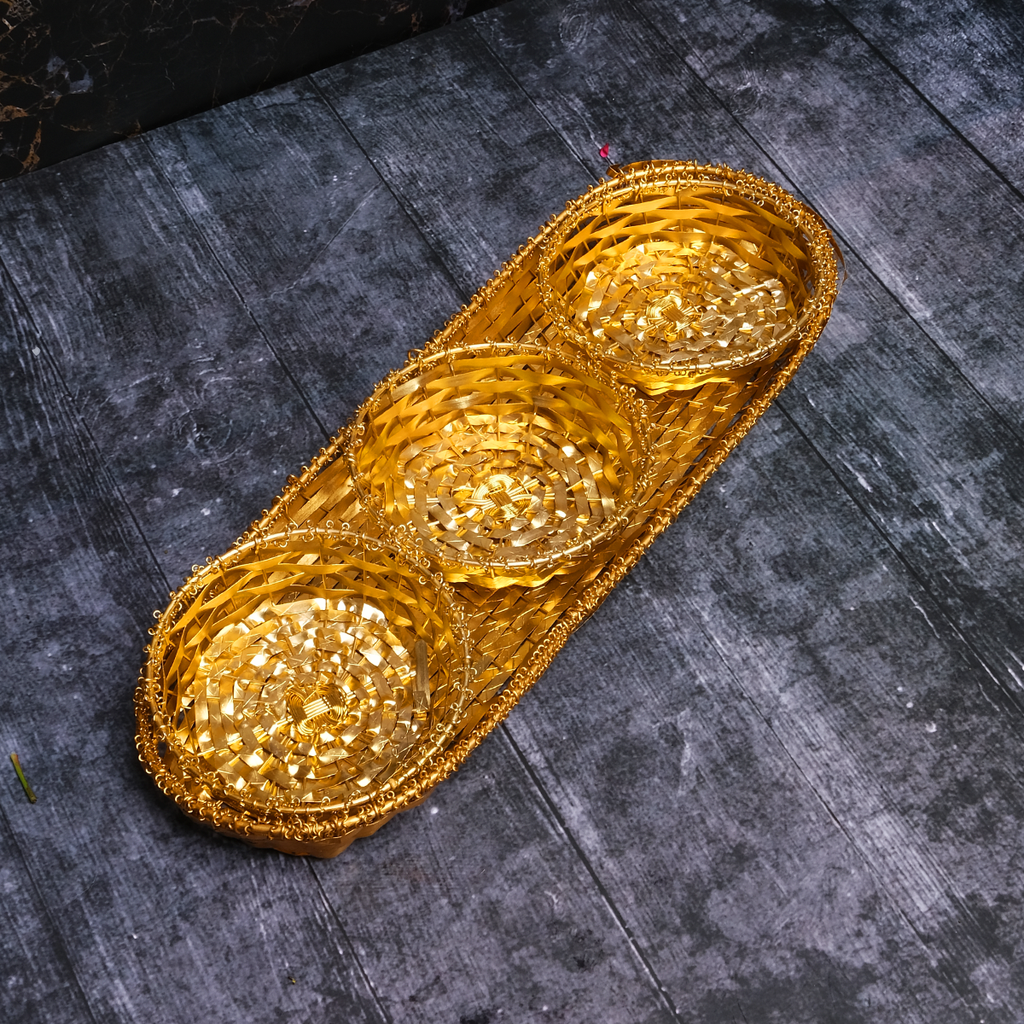 Designer Tray with 3 Round Small Baskets