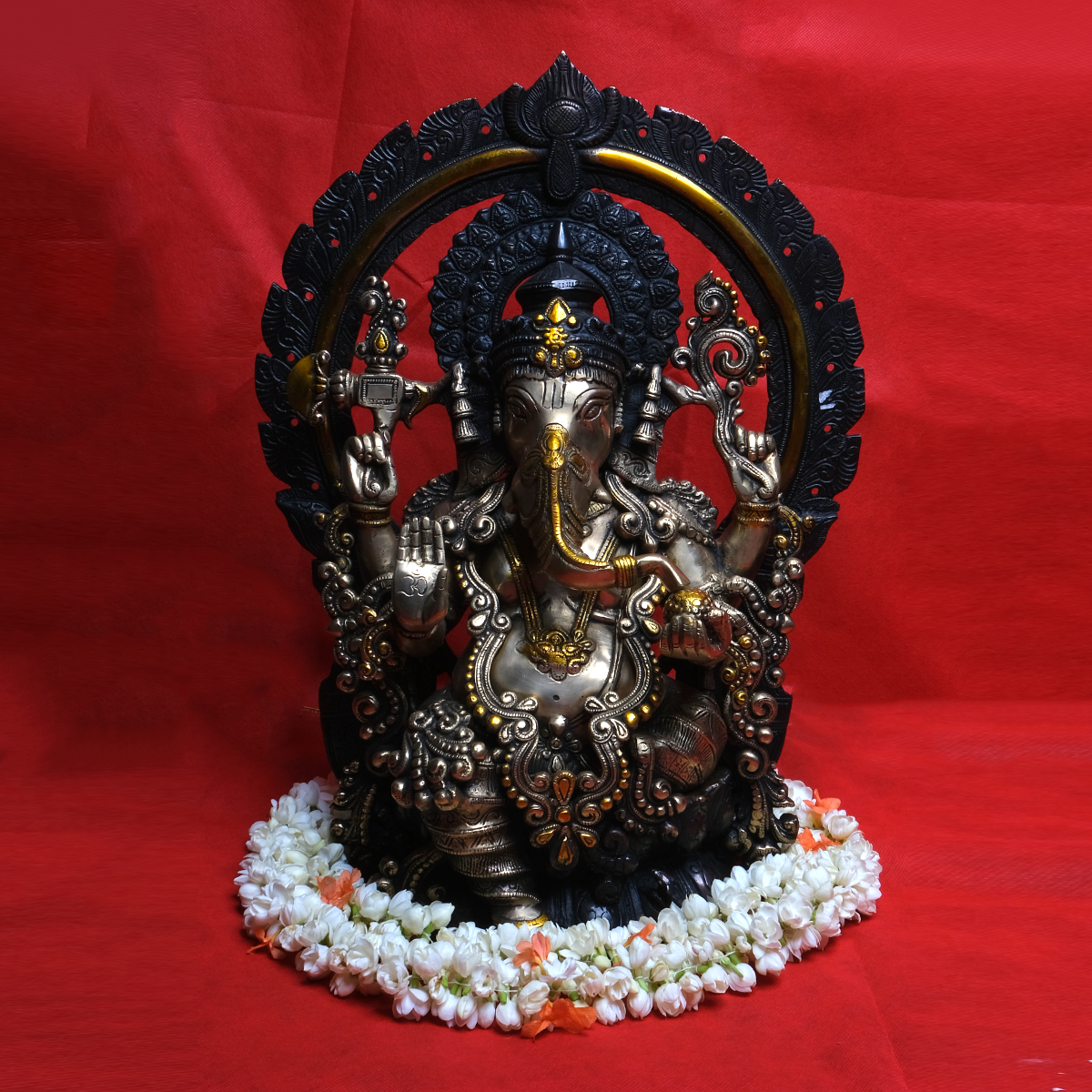 GANESH IDOL FINE FINISH