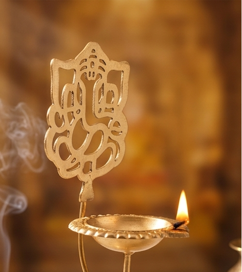 Ganesh Brass Diya – Traditional Spiritual Oil Lamp