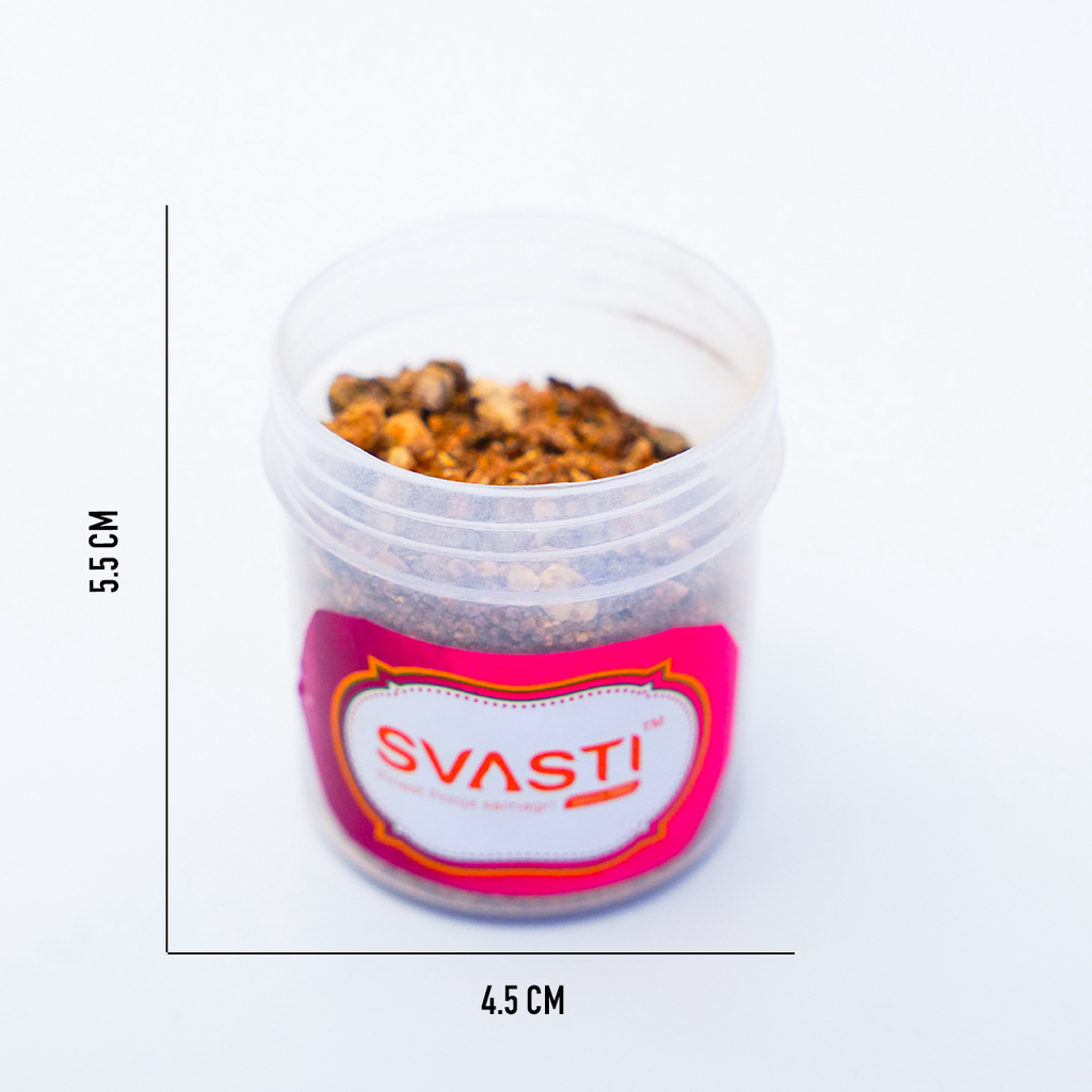Close-up shot focusing on the tight-fitting white plastic lid that seals the transparent jar to protect the ritual powder from ambient humidity.