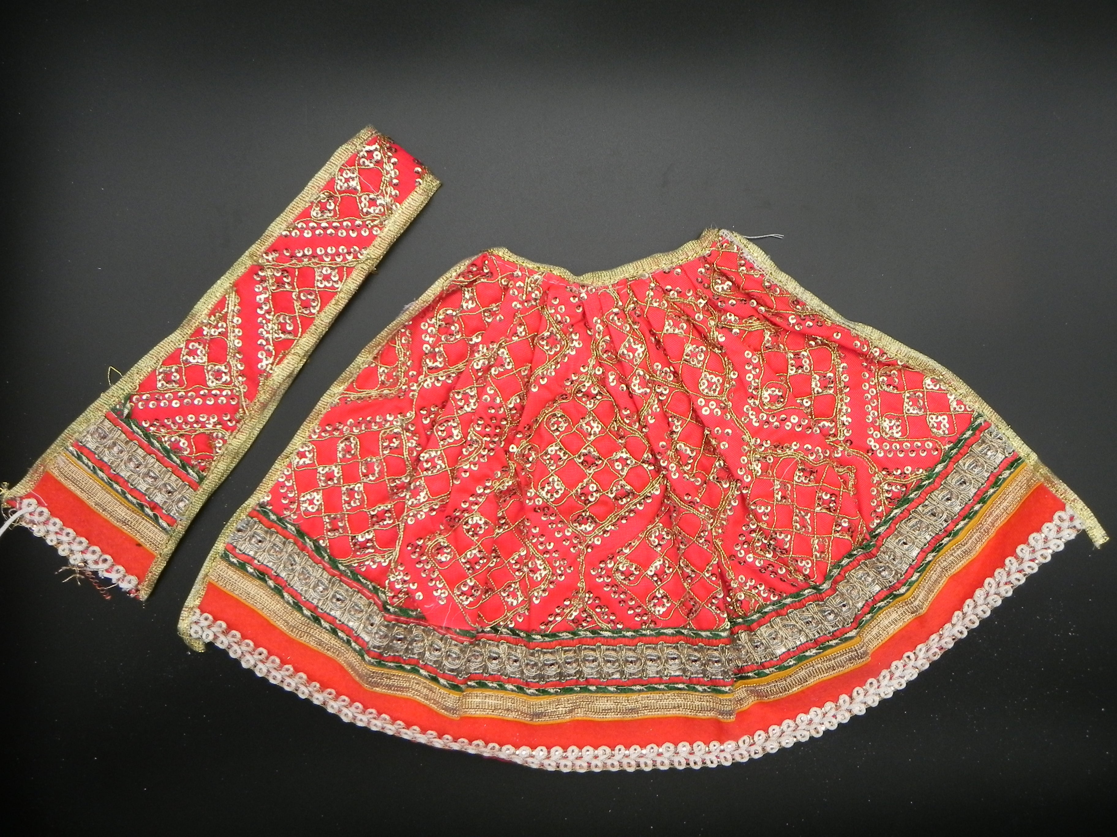 Diamond Fan Design ﻿Lehenga and Patka Set Height-8 inch