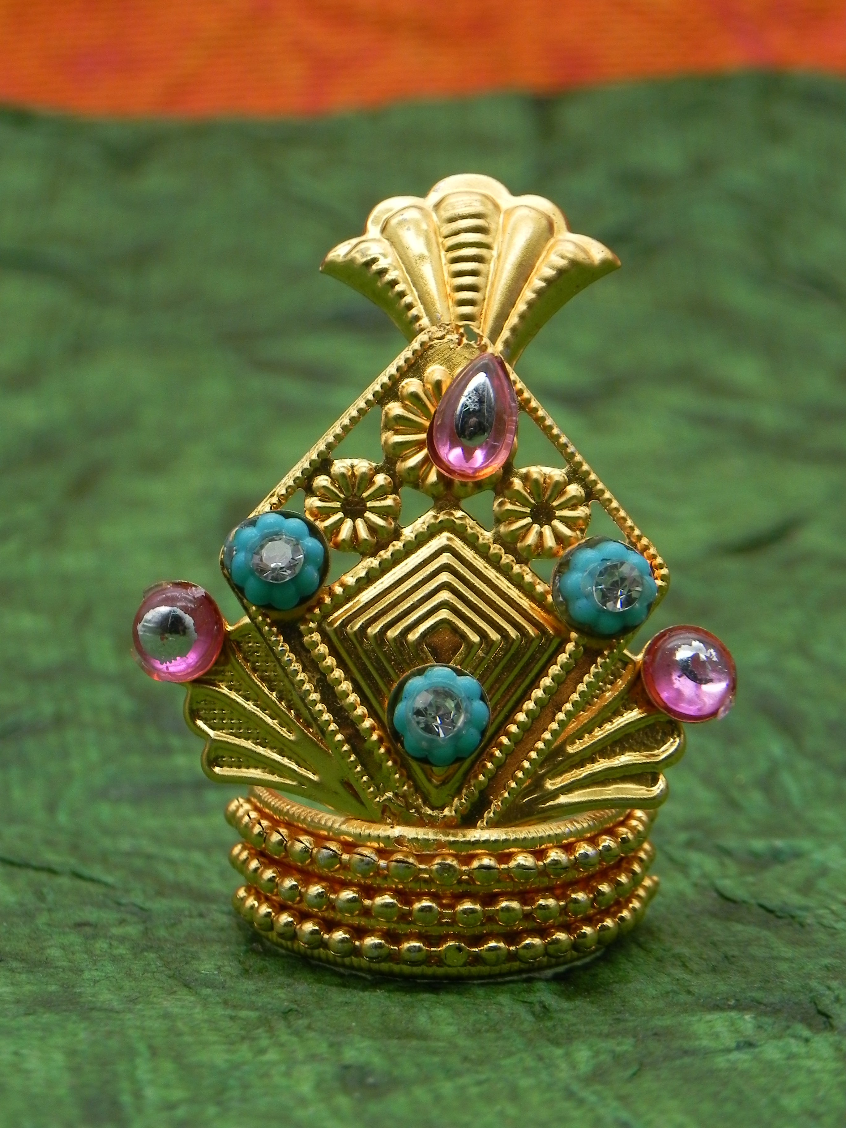 Mukut with Stone [Height - 2 inch]