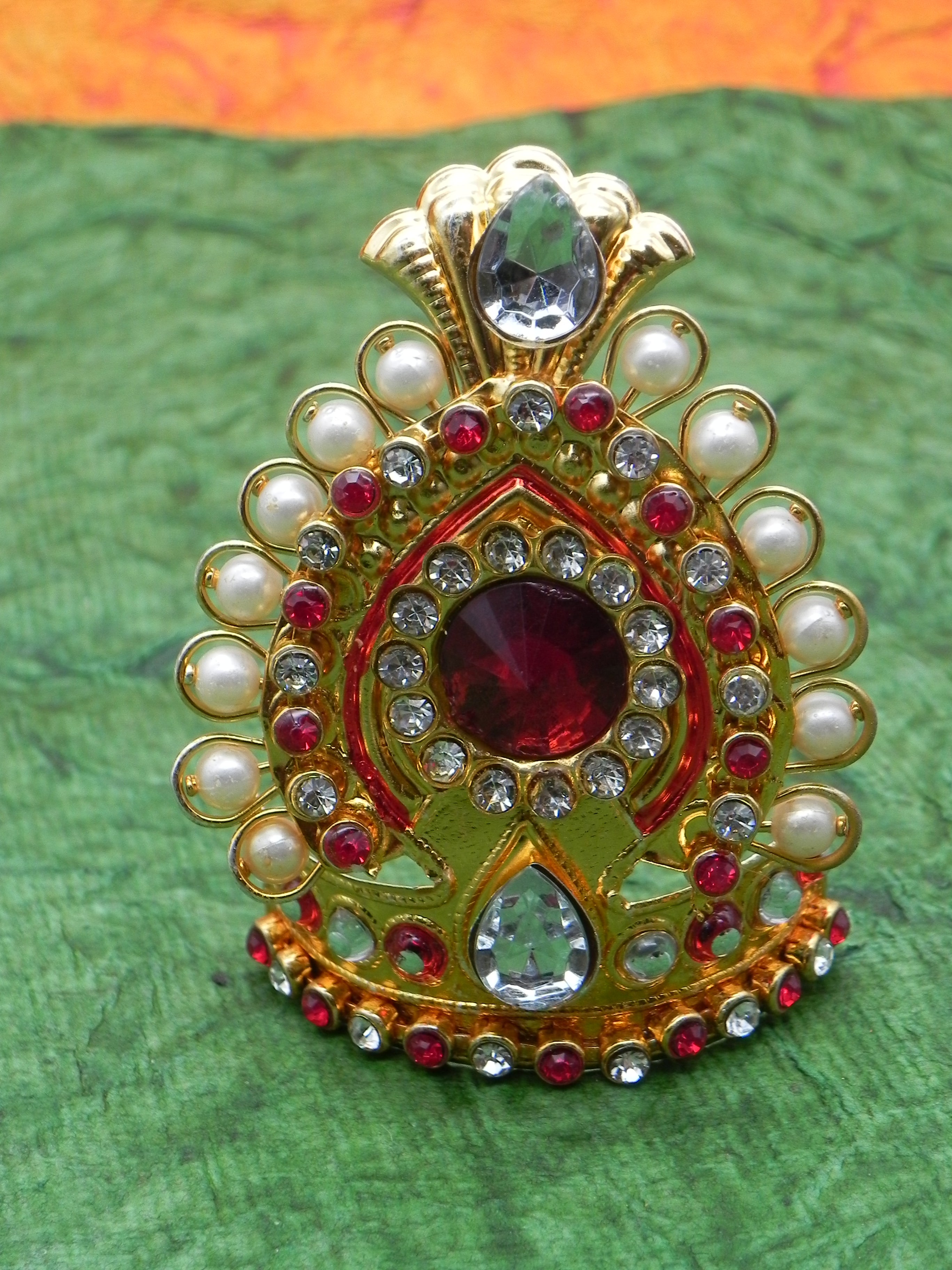 Mukut with stone and Mothi ( Height 3.5in)