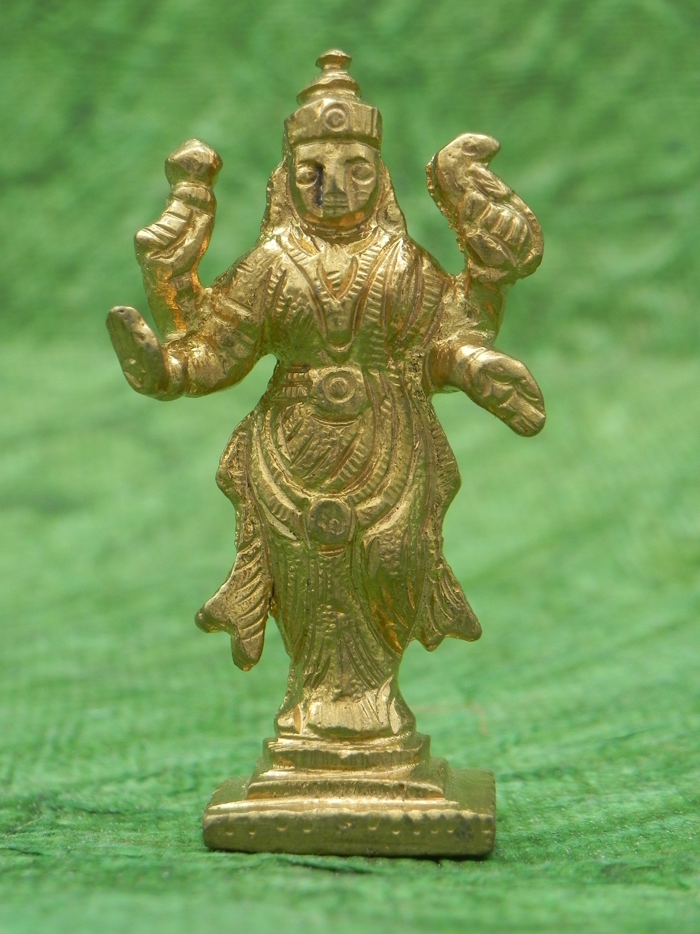 Kanikaparameshwari & Vasavi Idol