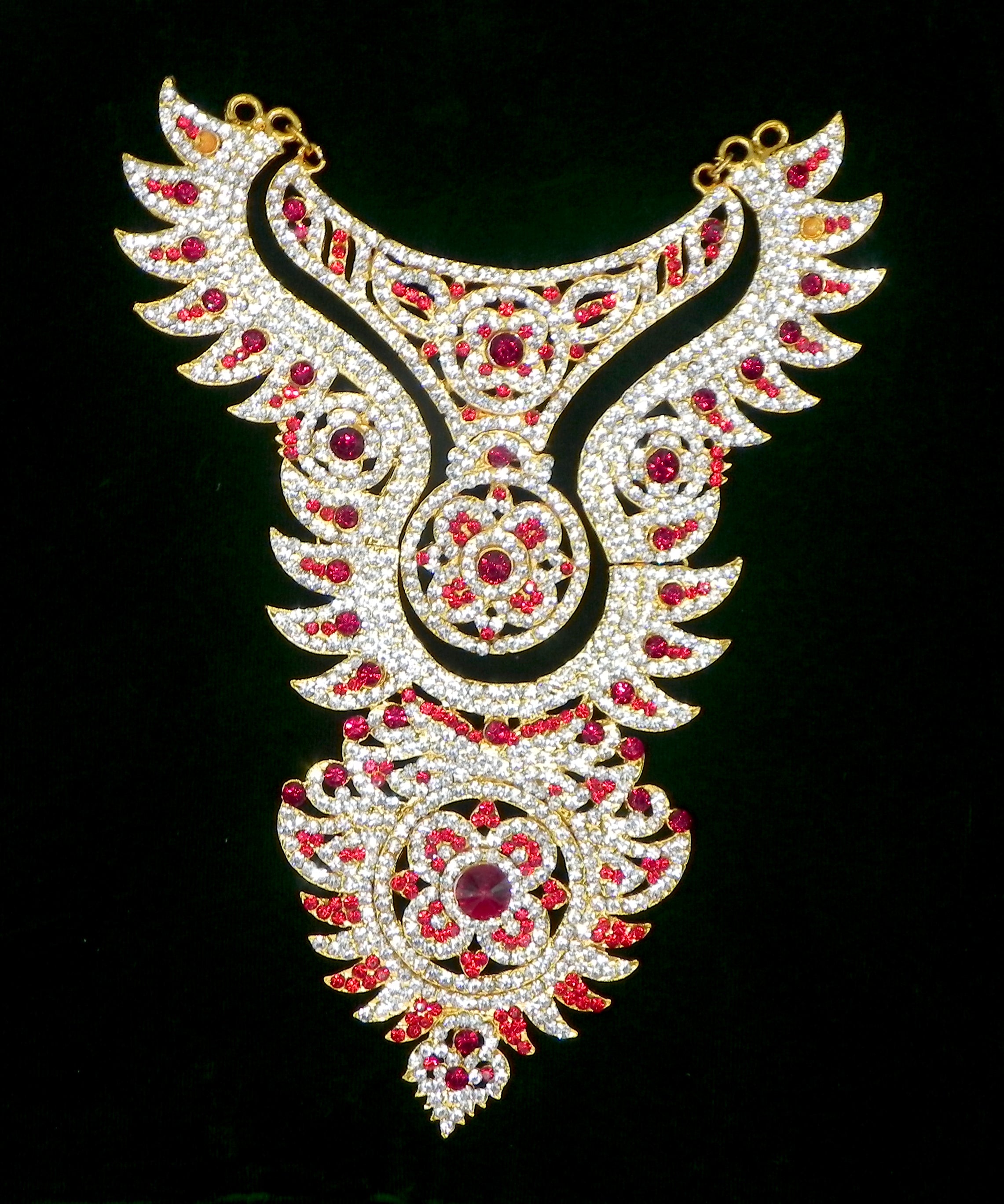 Stone Necklace Decoration[Height -  9 inch]