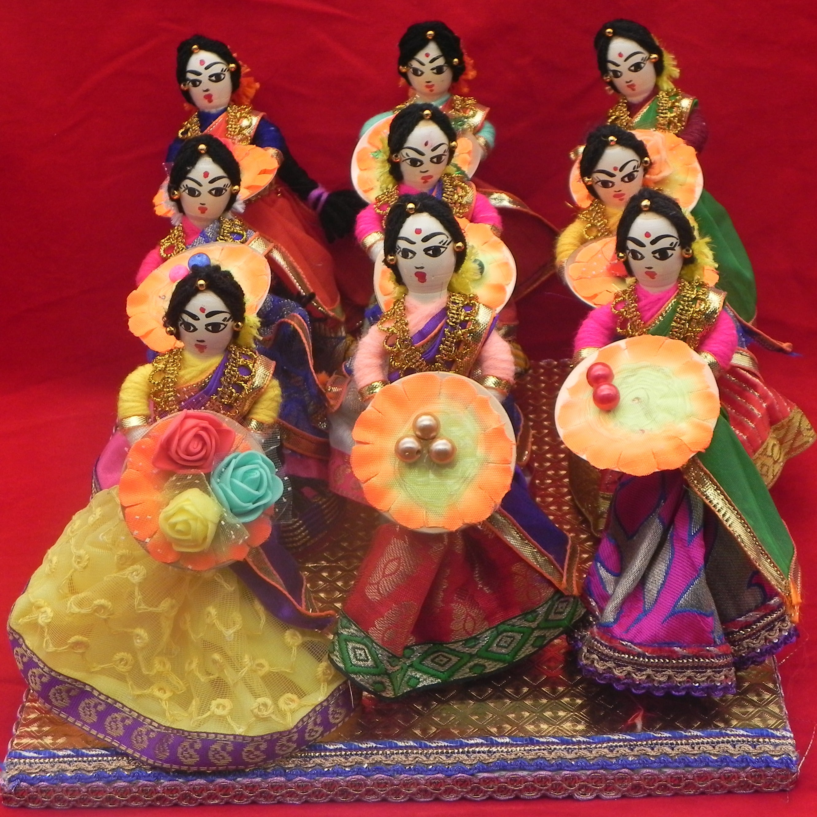 Marriage Wire Welcome Dolls (Set of 9 people)